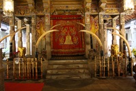 Dalada Maligawa, Zahntempel, Tempel des Zahn, Buddhas Eckzahn