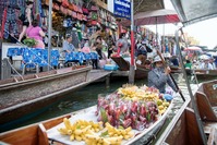 Damnoen Saduak, Schwimmender Markt