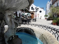 Canillas de Albaida Brunnen Eine Brücke und in Brunnen in Canillas de Albaida