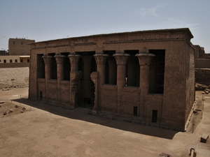 Tempel Edfu Ein kleiner Tempel in Edfu