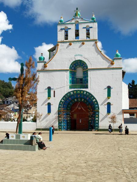 San Cristóbal de las Casas: Chamula & Zinacantán San Cristóbal de las Casas: Chamula & Zinacantán