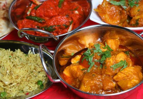 Indien Aloo Gobi Chicken Tikka Marsala