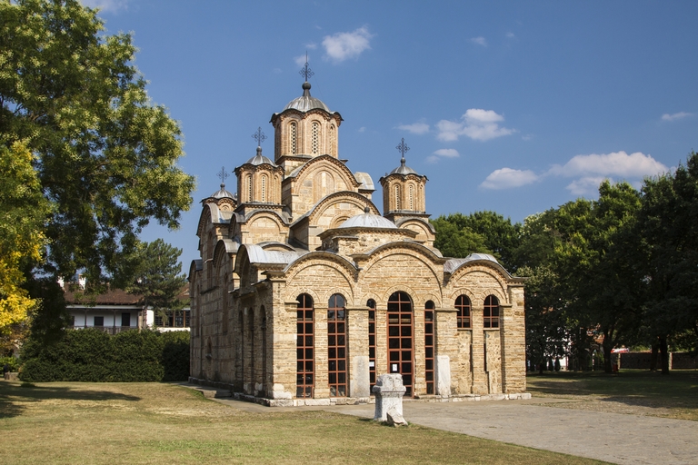 Das serbisch-orthodoxe Kloster Gracanica. Balkan Kosovo Pristina Gracanica Kloster