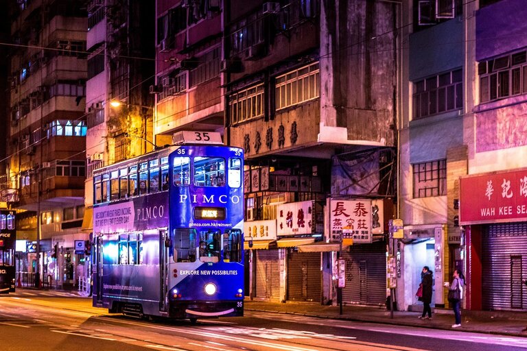 Unterwegs in den Straßen Hongkongs.