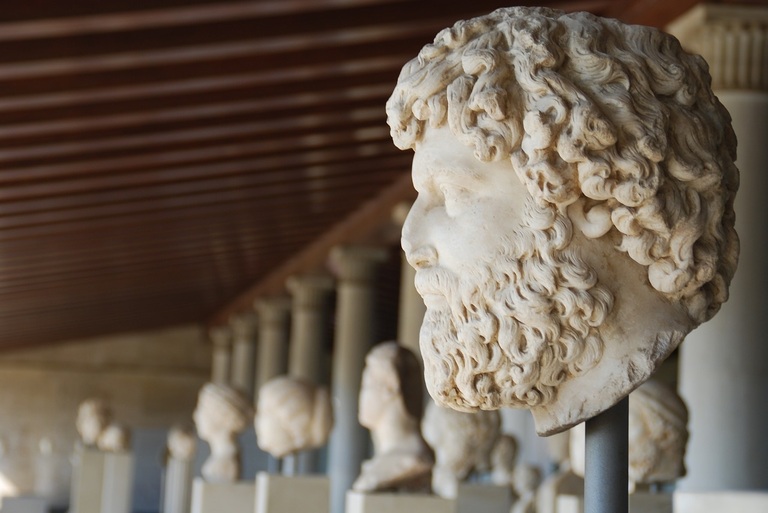 Das Achäologische Museum birgt eine bekannte Sammlung griechischer Kunst. Griechenland Athen Museum