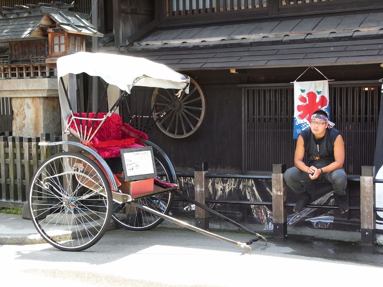 Japan, Takayama, Altstadt, Riksha, Japanreise, Japanische Alpen, japan rundreise 16 tage