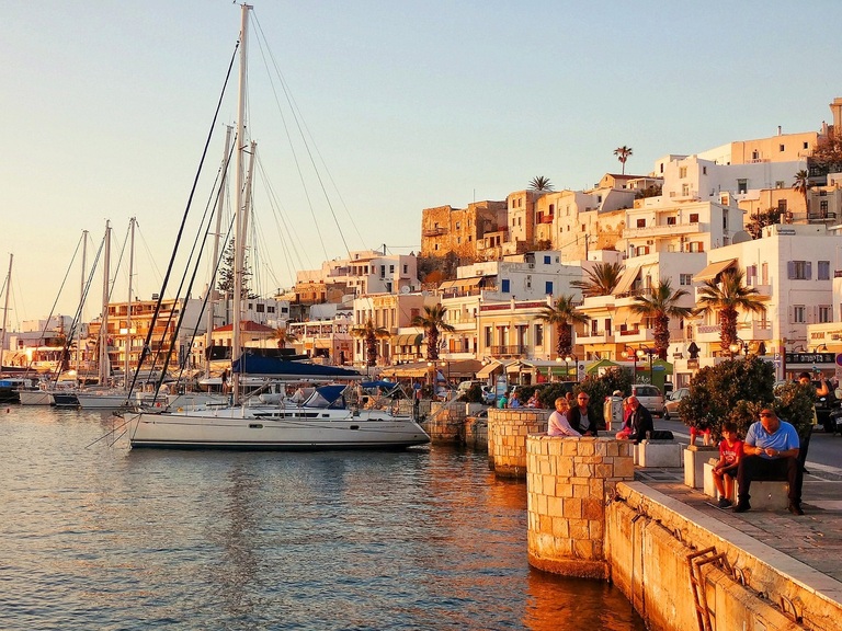 Der Hafen von Naxos. Griechenland Naxos Hafen