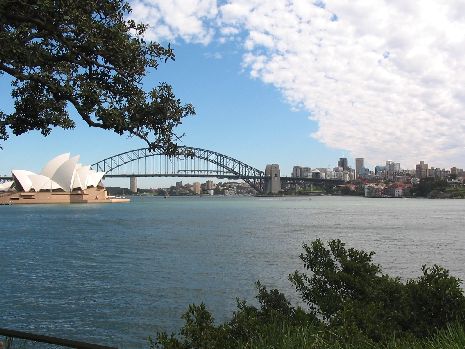 Blick auf Opera House & Harbour Bridge