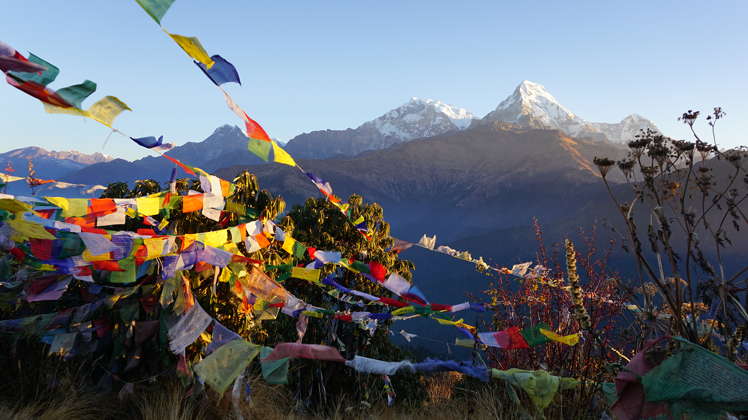 Berglandschaft, Nepal, Fahnen